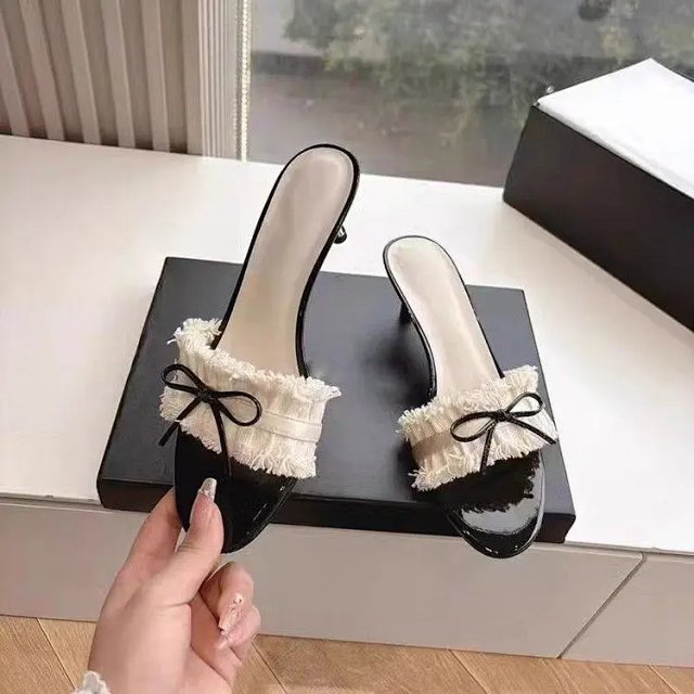 Chanel heels: seller detail photo 4