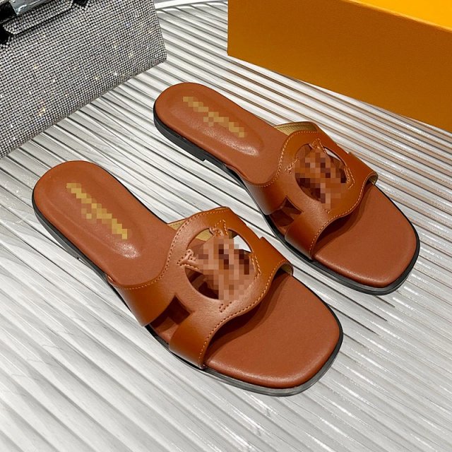 LV sandals: seller detail photo 4