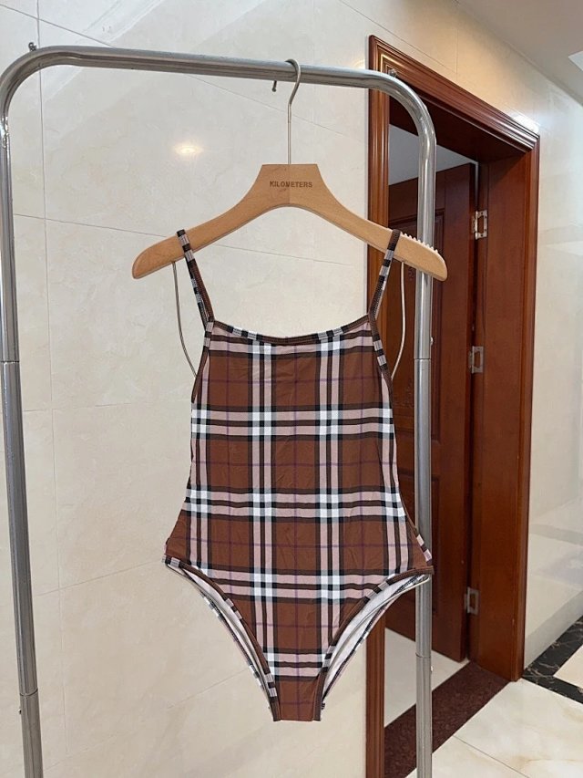 Burberry bikini: seller detail photo 1