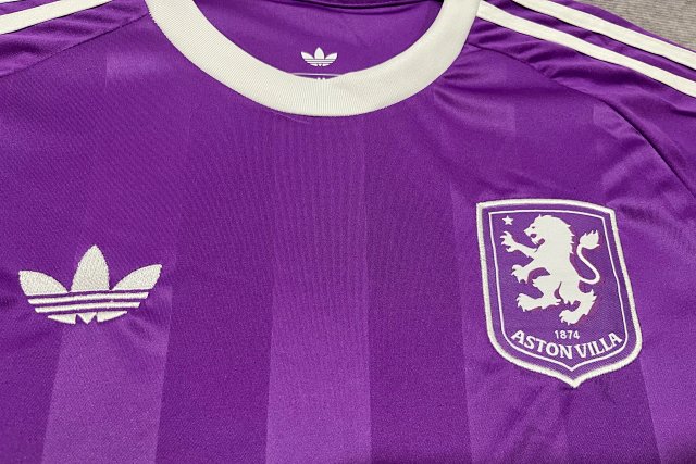 Aston Villa Jersey: seller detail photo 5