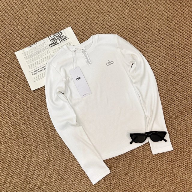 Alo Long Tee: seller detail photo 1