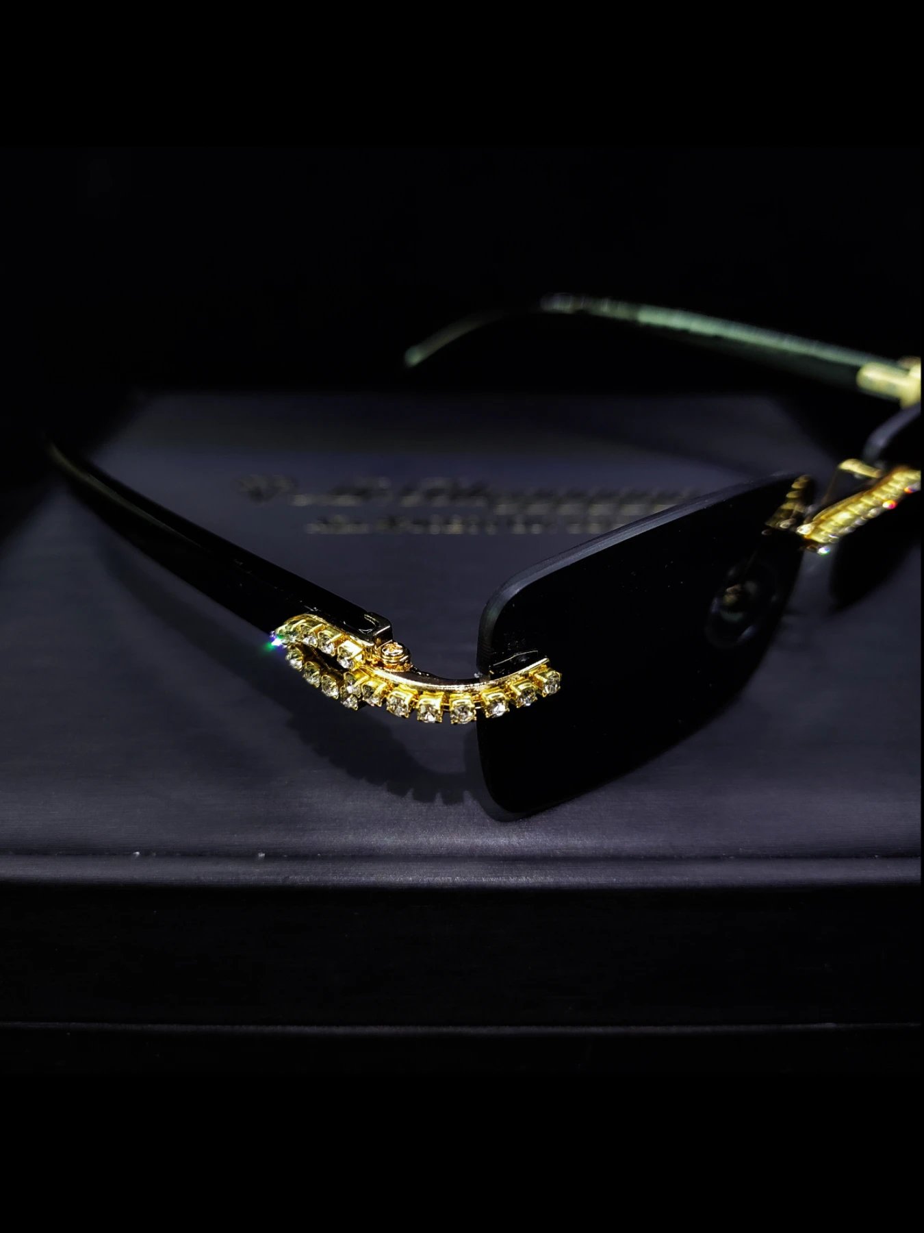 Design Mr. Blingggggg Ice-Set Rimless Sunglasses Black Gold Eyewear - 4