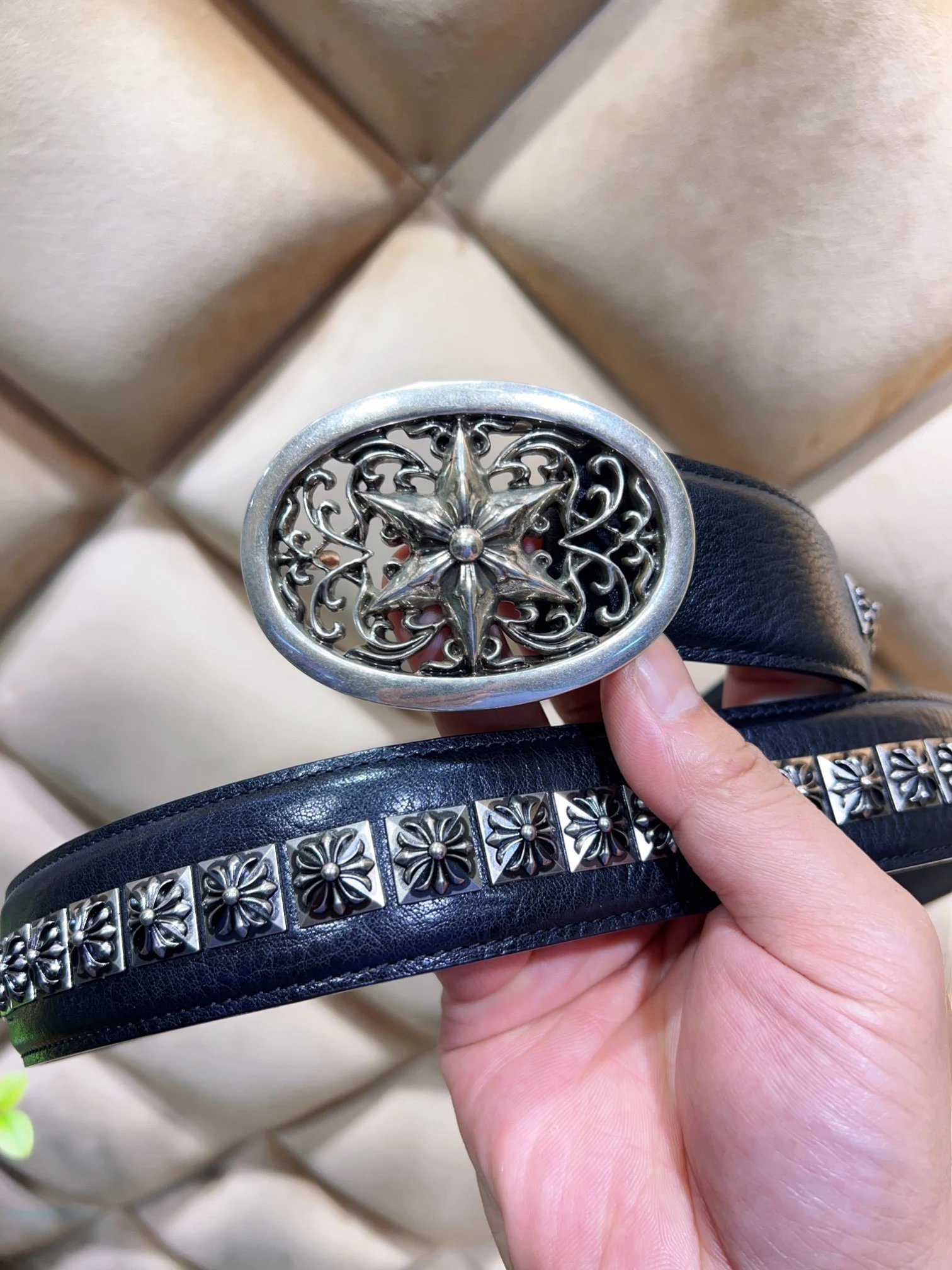 Six-Pointed Star Vine with Silver Hardware (Top Grain Leather)