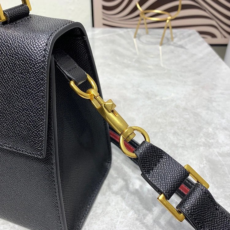 Valentino Garavani VLogo Chain Bag Black Handbag - 4
