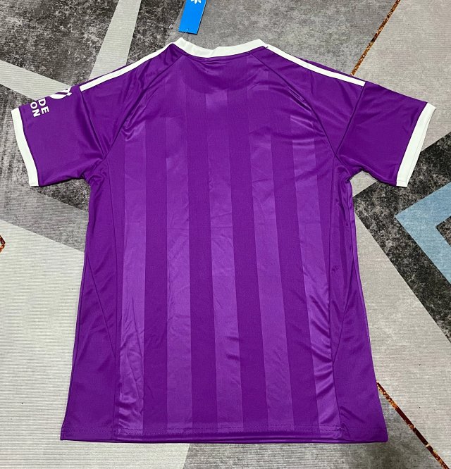Aston Villa Jersey: seller detail photo 2