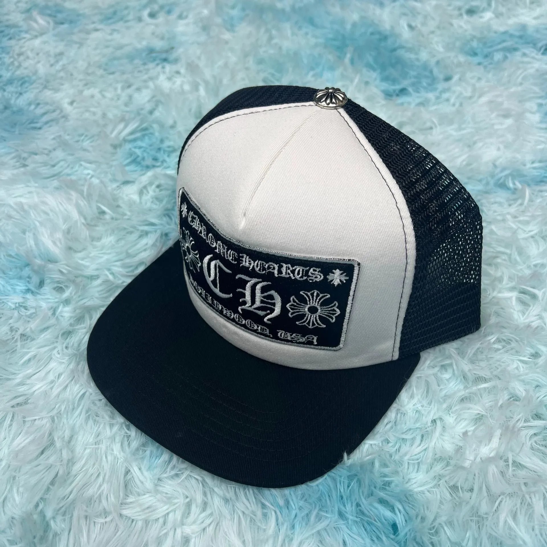 White 2 Letters