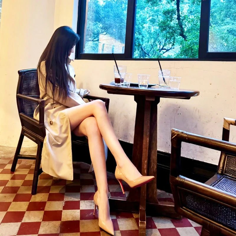 Christian Louboutin Kate Patent Nude Stilettos - 5