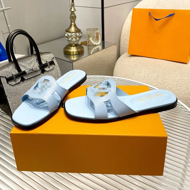 LV sandals: seller detail photo 11
