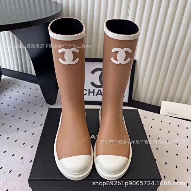Pink Chanel rain boots: seller detail photo 10