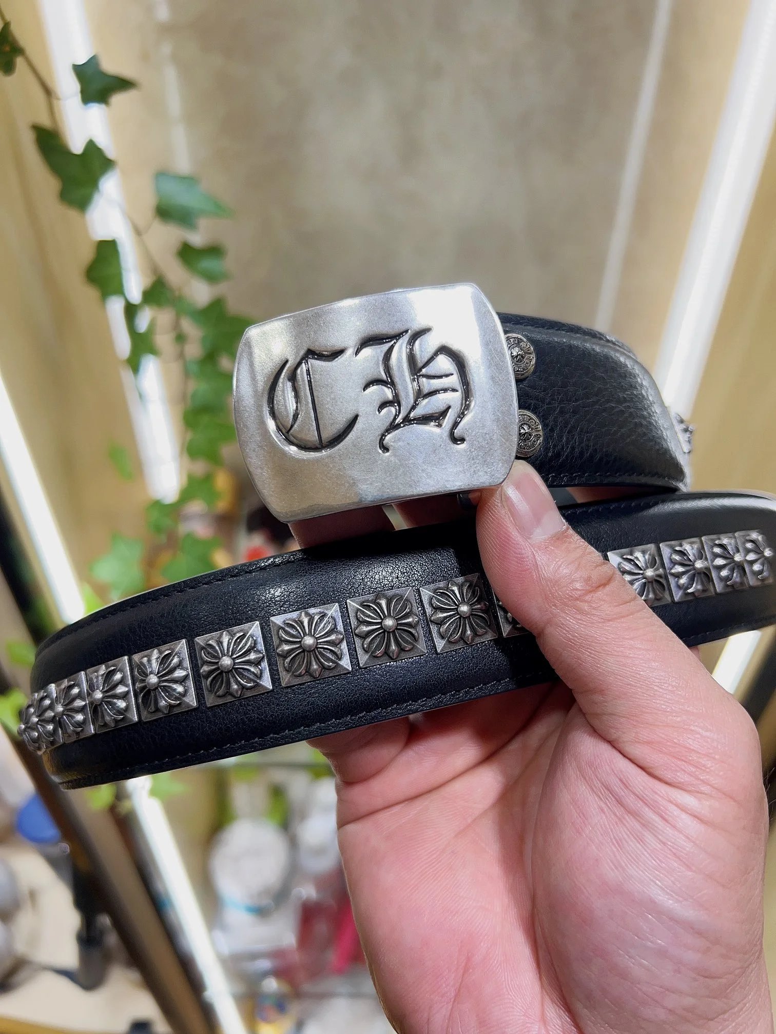 Black Letter Style with Silver Hardware Gift Box Packaging