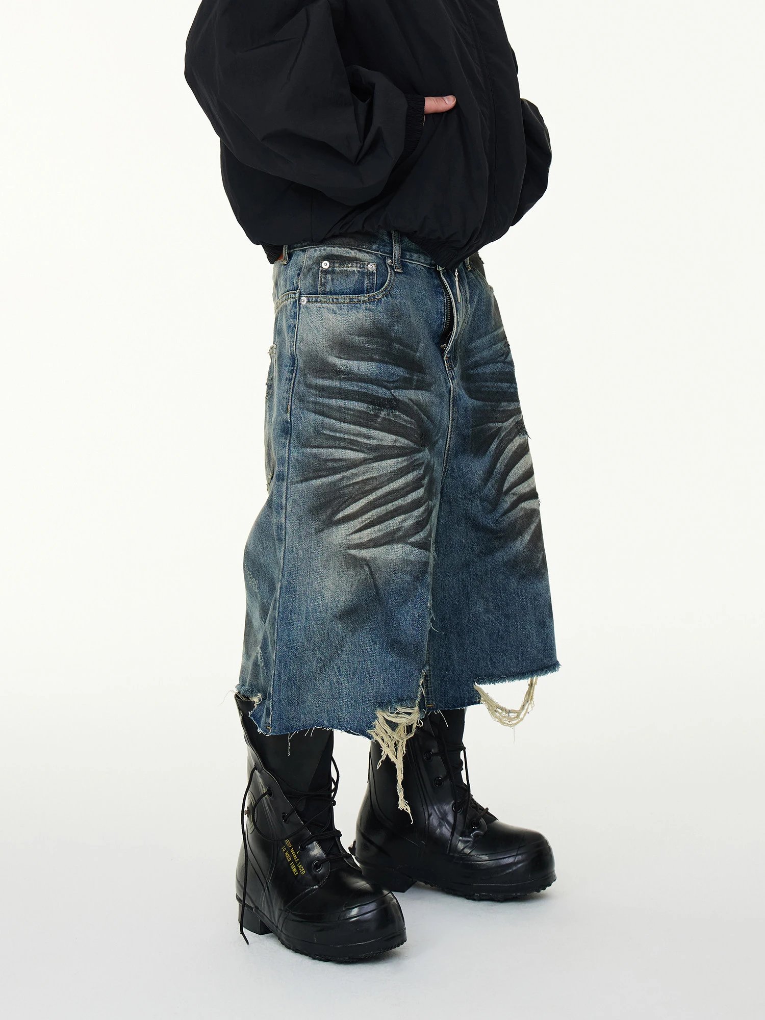 Design Distressed Wide-Leg Denim Shorts Blue - 2