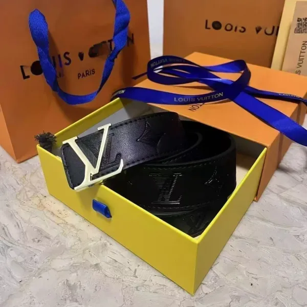 Louis Vuitton LV Initiales Belt Black Leather Belt - 1