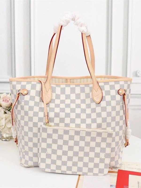LV never full: seller detail photo 4