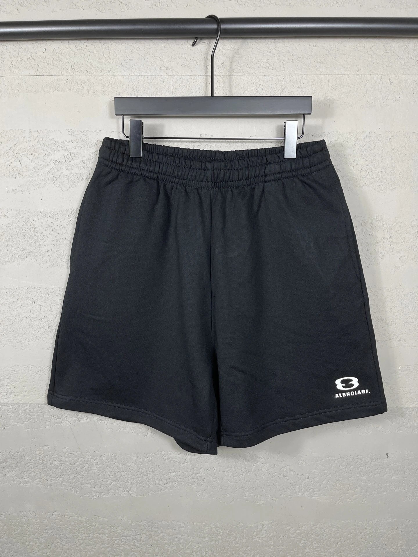 11 Black (Double Ring Classic Logo Embroidery)