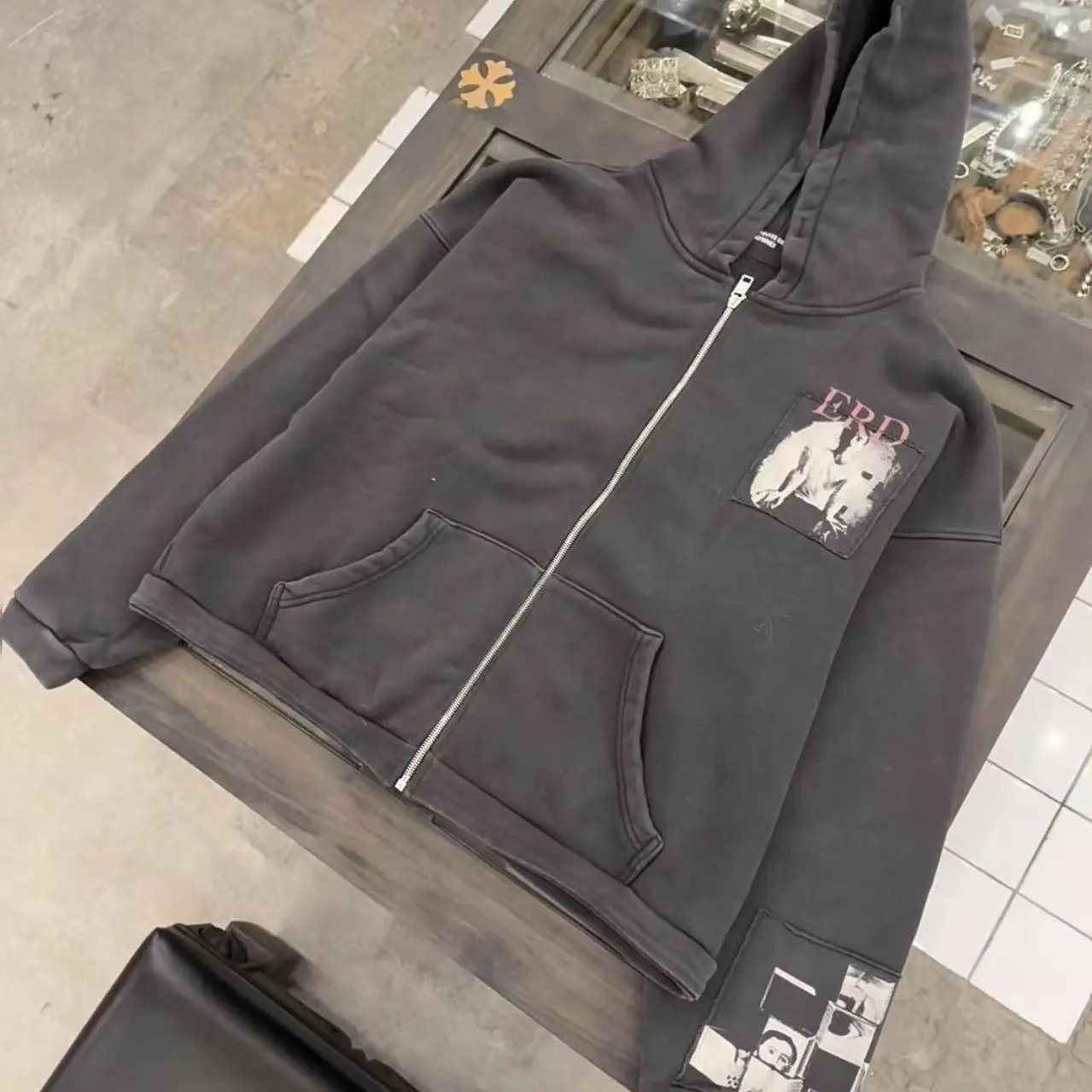 Design Zip-Up Hoodie with Graphic Patchwork Black - 3