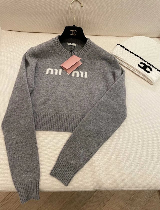Miu sweater: seller detail photo 6