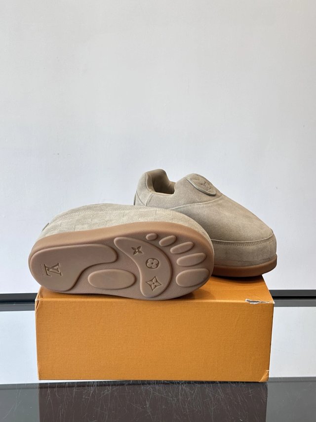 LV & Nigo Buttersoft: seller detail photo 4