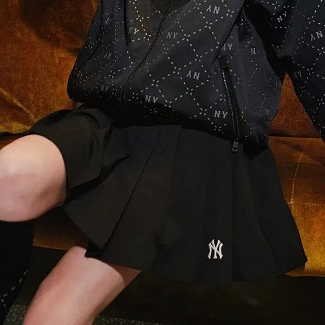 MLB skirt: seller detail photo 1