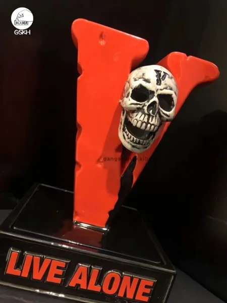 Off-White V Skull Trophy Figurine Red / Black Accessories - 4