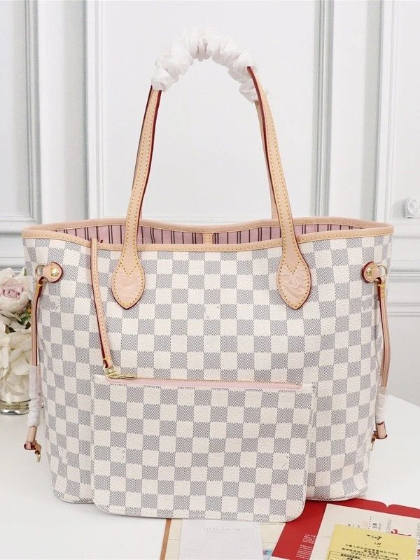 LV never full: seller detail photo 2