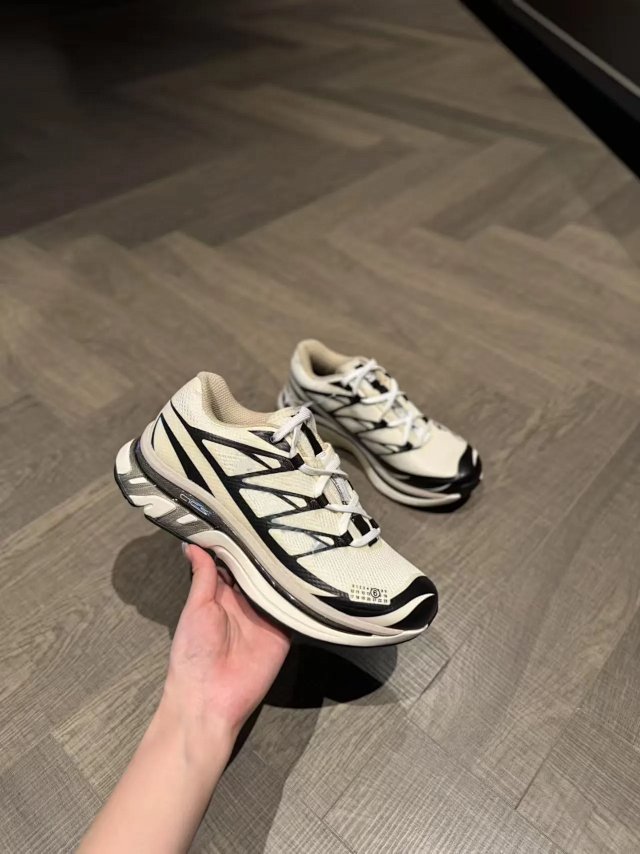 Trendy chunky sneakers: seller detail photo 1