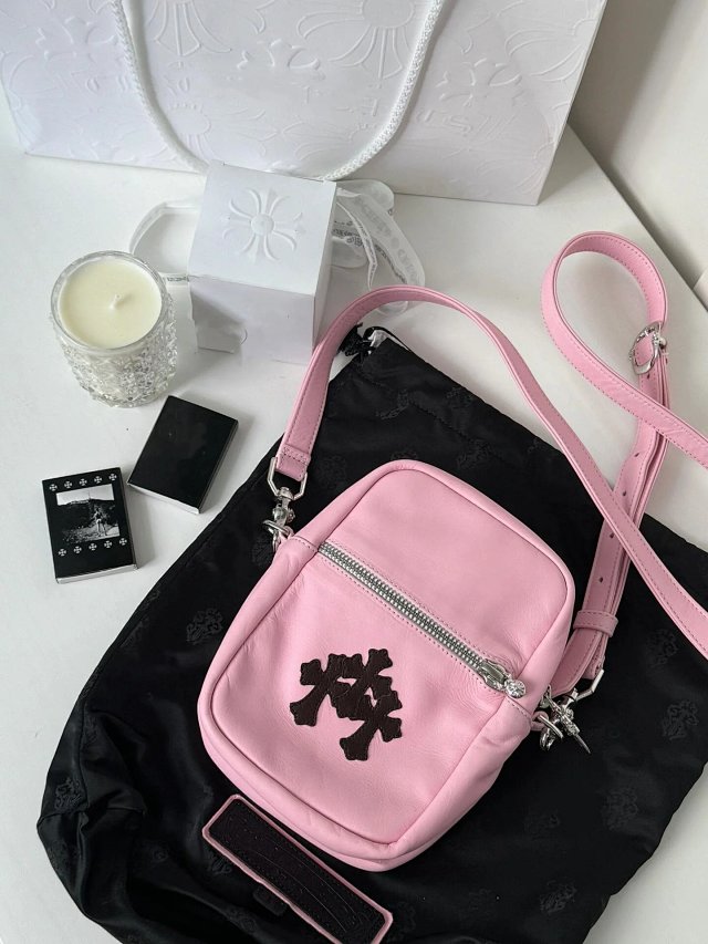 Chrome hearts bag: seller detail photo 3