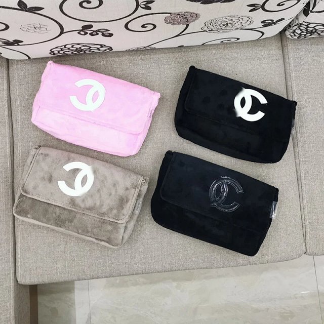 Chanel towel bag: seller detail photo 1