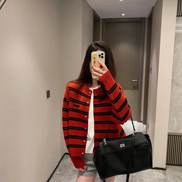 Miu cardigan: seller detail photo 12