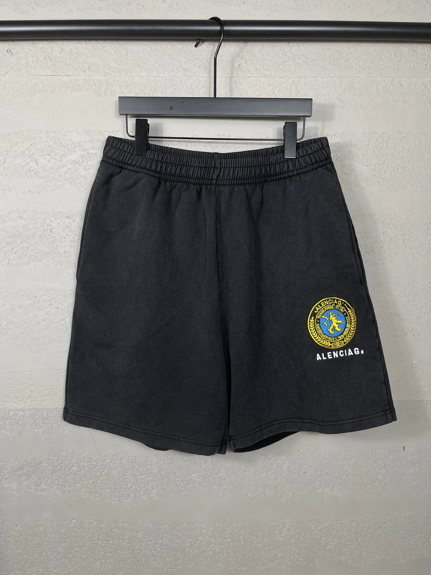 8 Washed Black (Letter & Badge Embroidery)