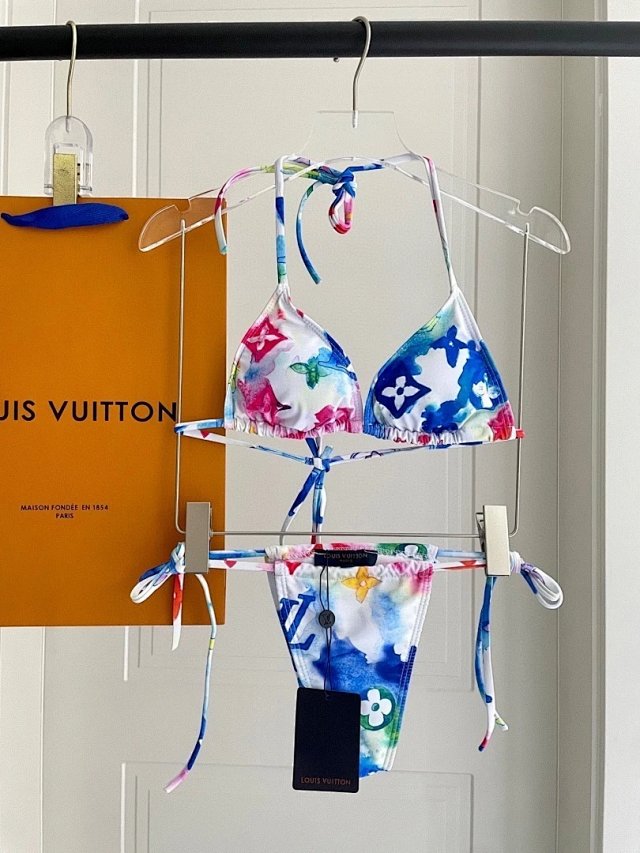 LV bikini: seller detail photo 12