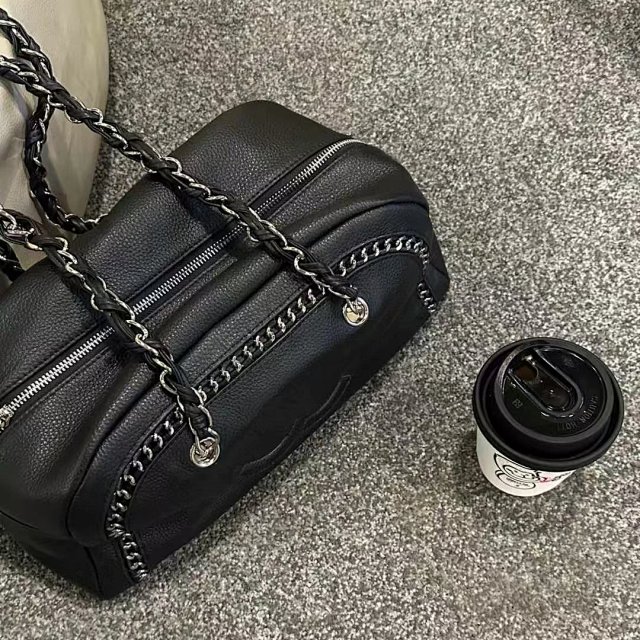 Chanel bag: seller detail photo 11
