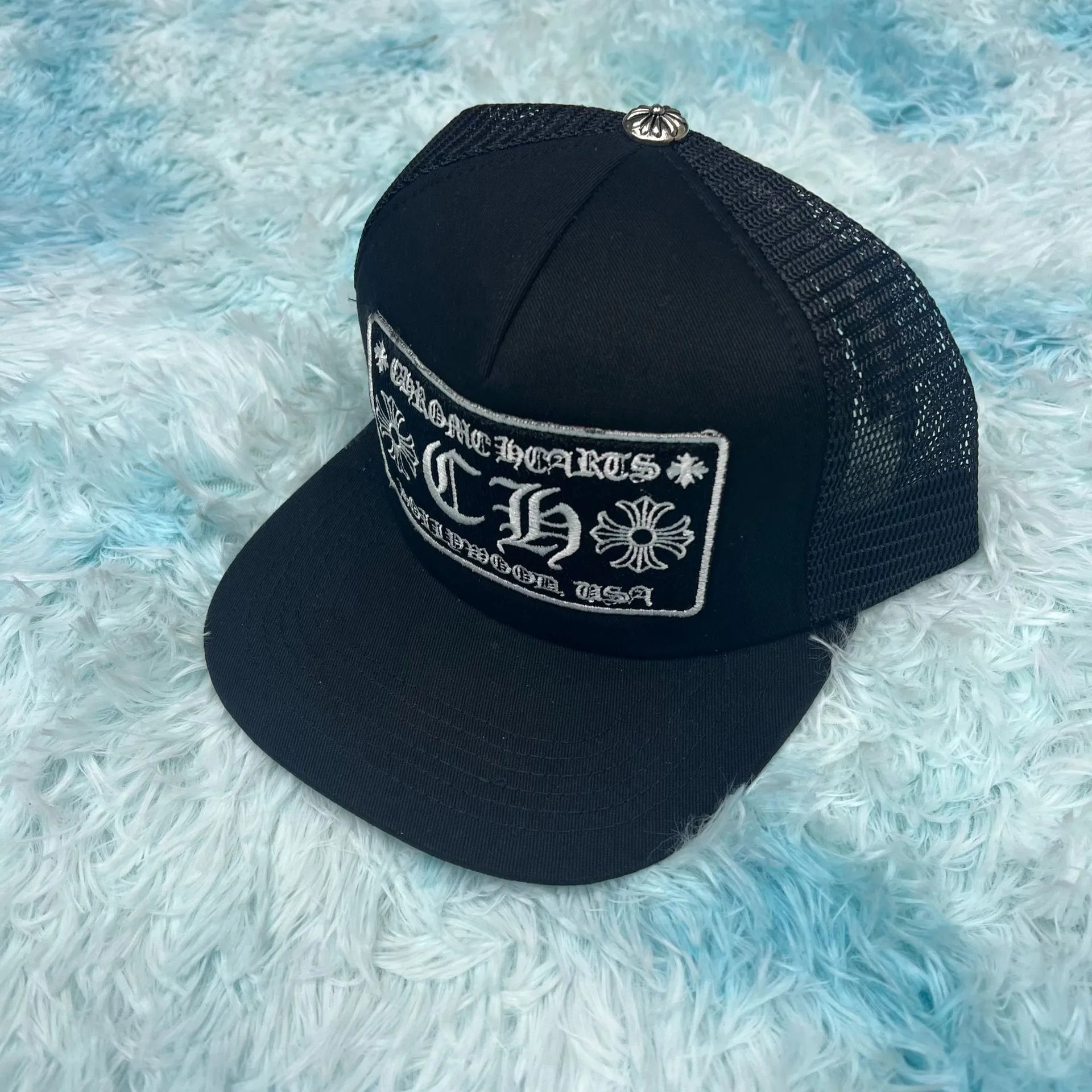 Black 2 Letters