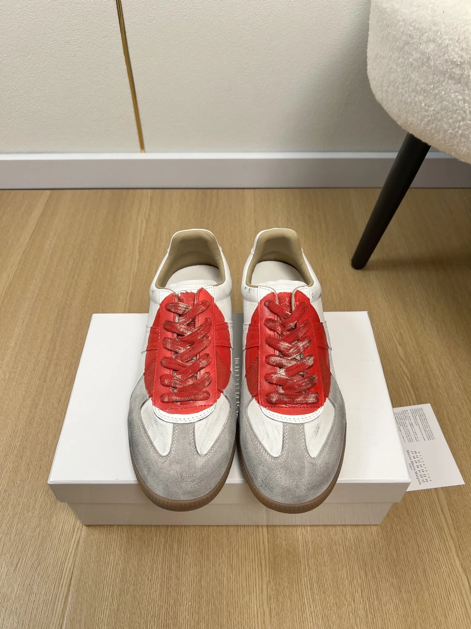 Color hand-painted graffiti training sports shoe series