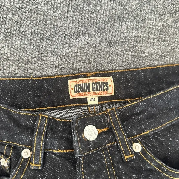 Design Wide-Leg Straight-Cut Light Wash Jeans - 3