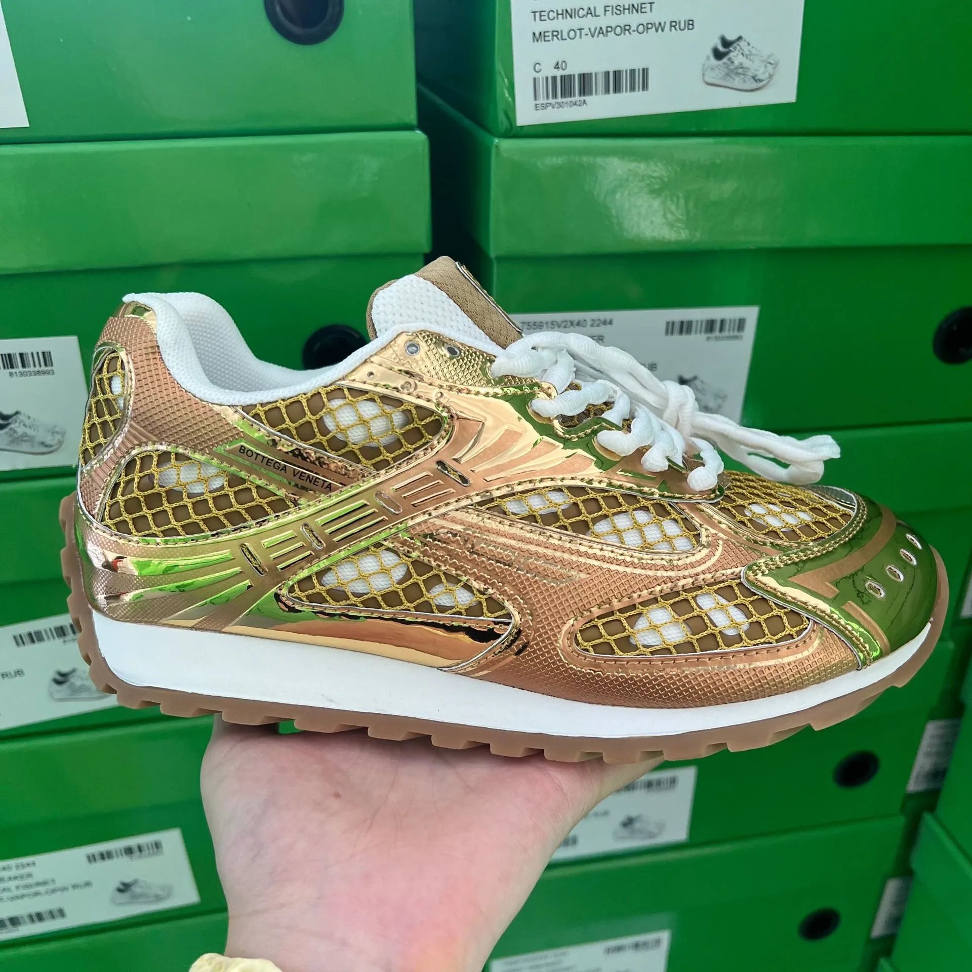 Gold/Couple Style/Original Label and Box