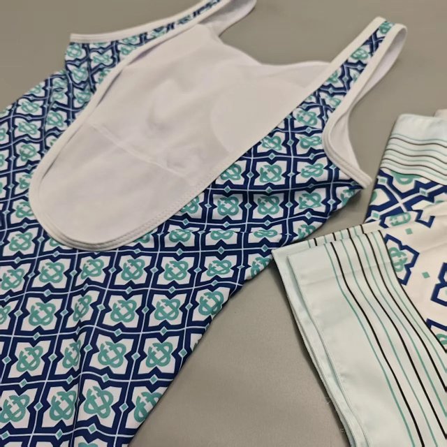 Bikini: seller detail photo 10