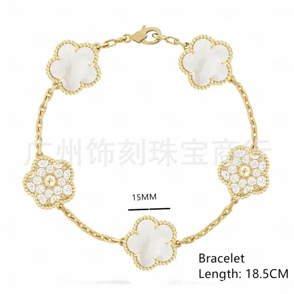 Van Cleef & Arpels Alhambra Bracelet Green Malachite and Diamond Gold Jewelry - 12