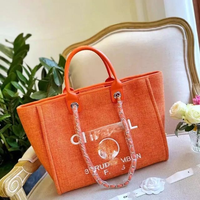 Chanel tote bag: seller detail photo 11