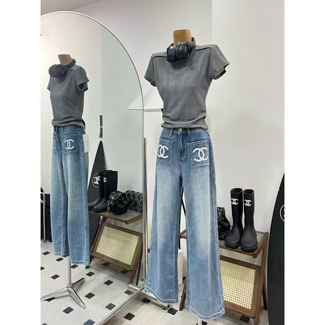 CHANEL tee: seller detail photo 8