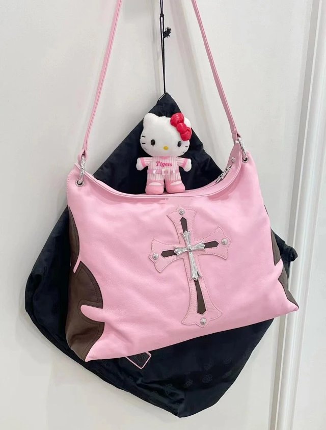 Chrome hearts bag: seller detail photo 10