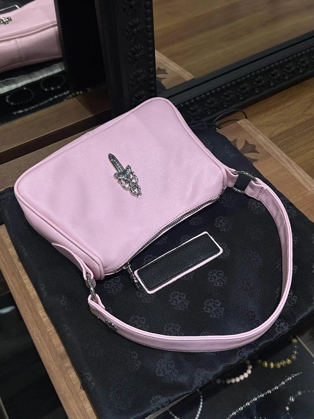 Chrome hearts bag: seller detail photo 5