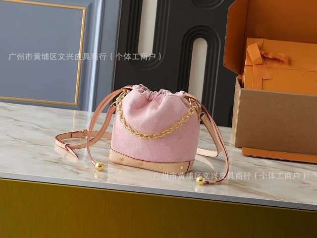 LV pink backpack: seller detail photo 9