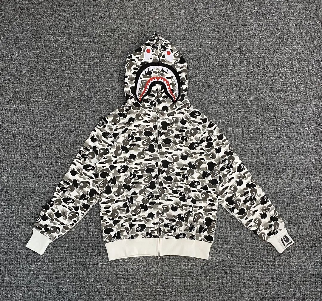 089 White