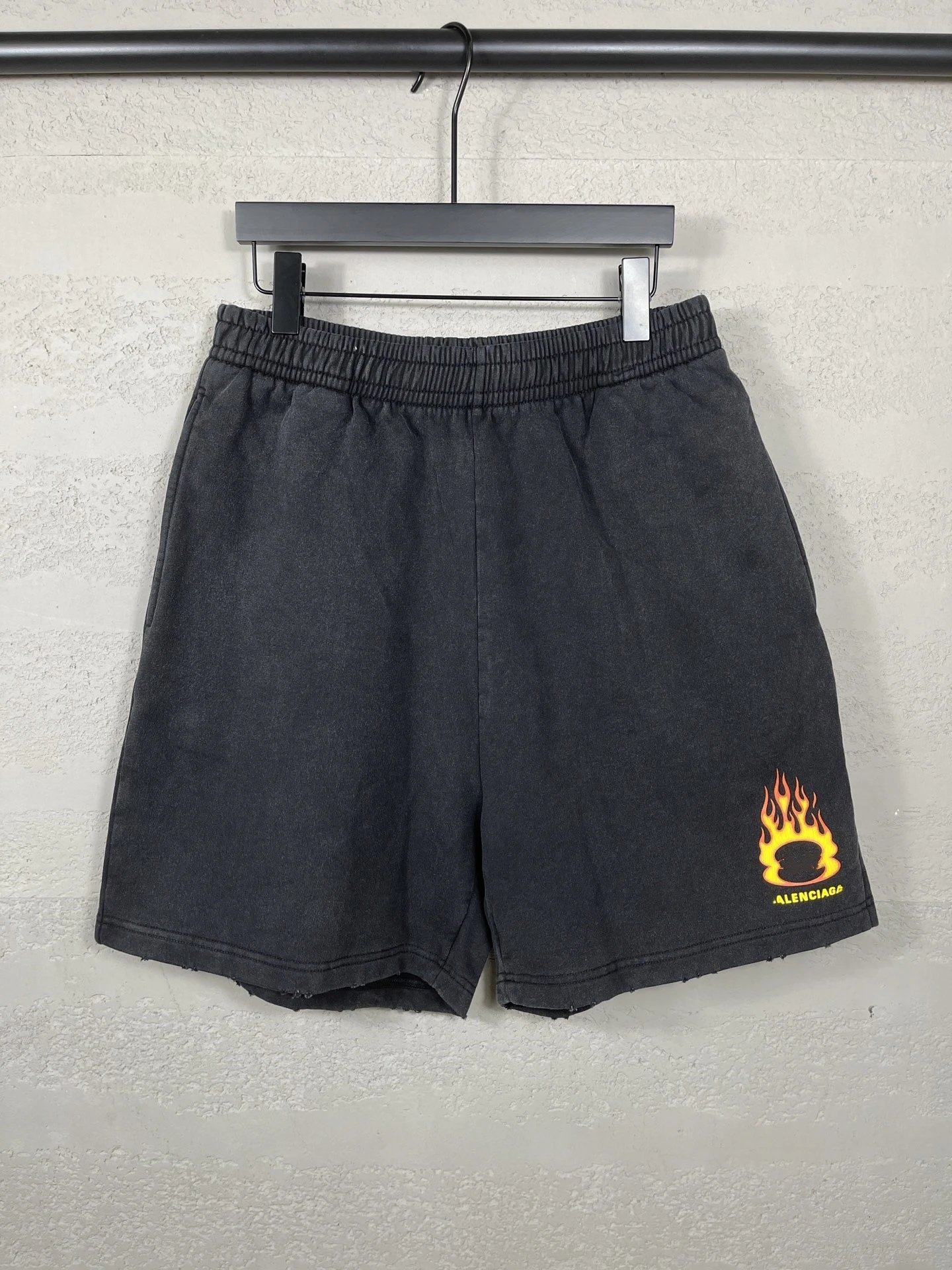 7 Black (Double Ring Flame Logo Cracked Print)