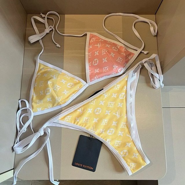 LV bikini: seller detail photo 13