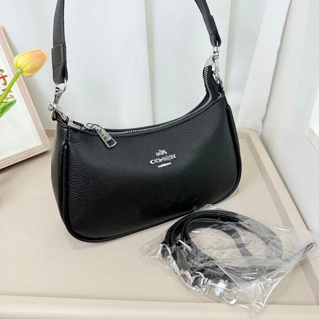 Coach bag: seller detail photo 11