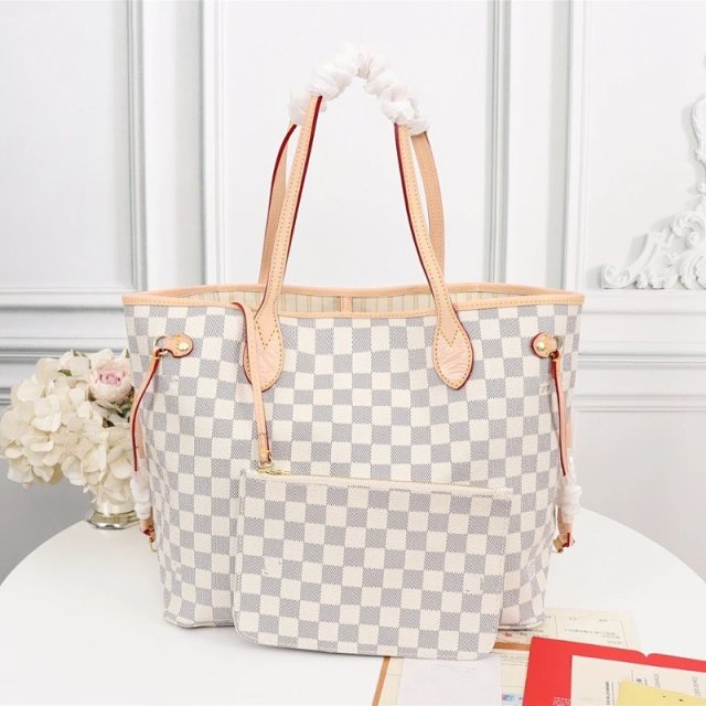 LV never full: seller detail photo 8