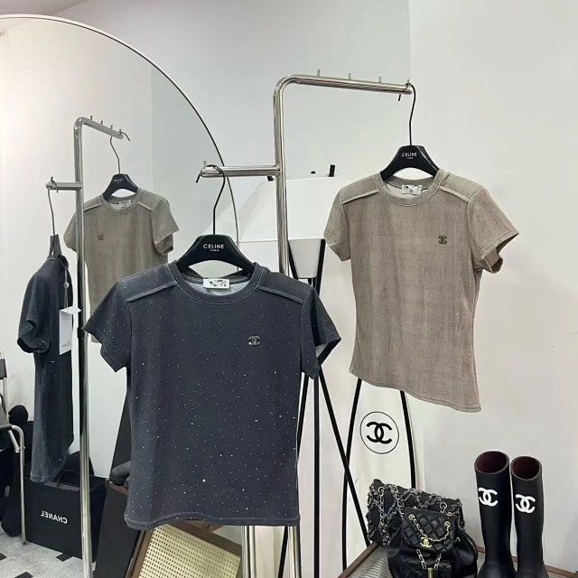 CHANEL tee: seller detail photo 2