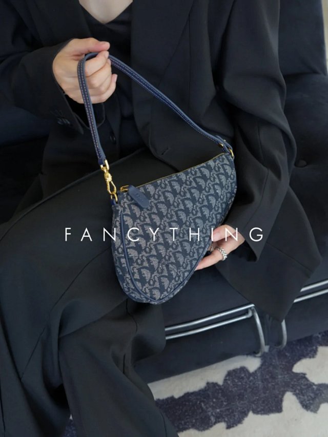 Dior Bag: seller detail photo 9