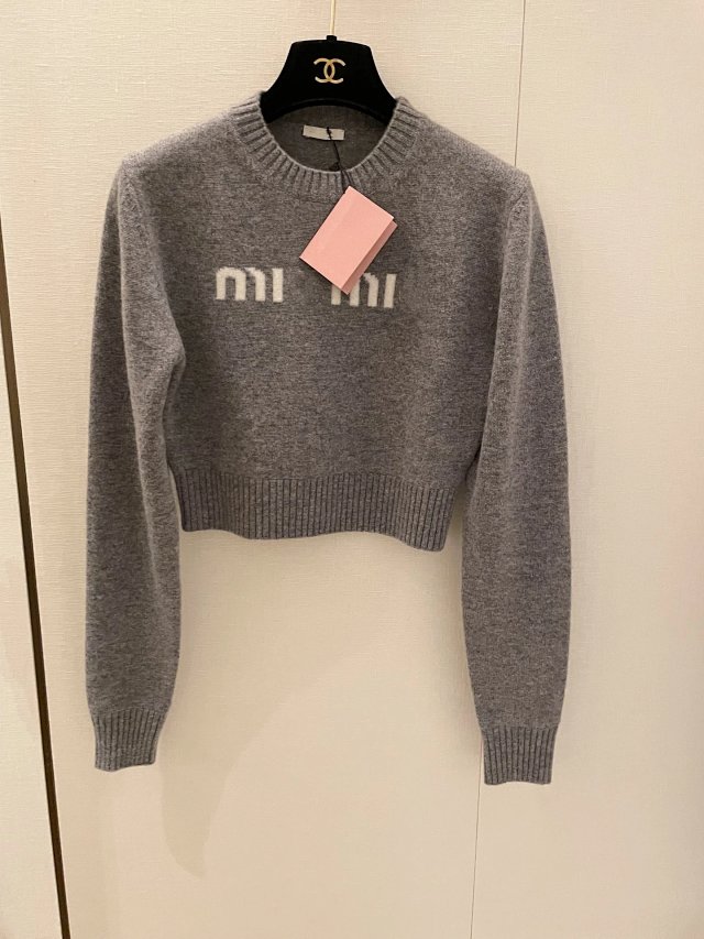 Miu sweater: seller detail photo 7